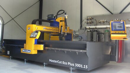 CNC-Plasmaschneider spart österreichischem Metallbauer Neuhardt Zeit und Geld