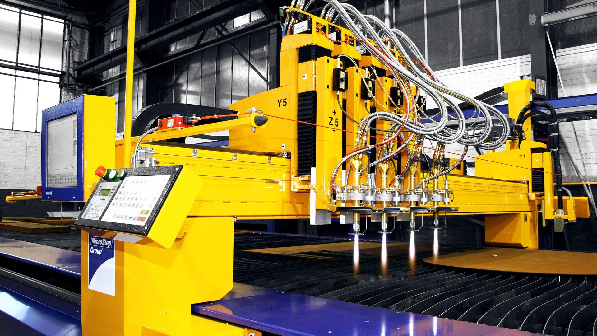 The CombiCut oxyfuel cutting machine is ideally suited for multi-shift operation